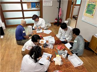 약대협, 안성시 약료봉사활동…11개 마을 찾아 ‘건강·나눔’ 실천 약대협, 안성시 약료봉사활동…11개 마을 찾아 ‘건강·나눔’ 실천